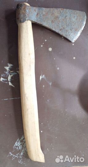 Топор старинный