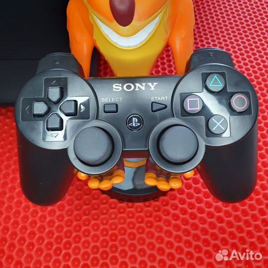 Ps3 + 30 игр и два геймпада