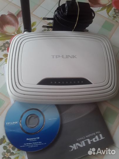 Роутер TP-link Model TL-W740N