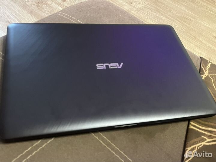 Ноутбук Asus vivobook