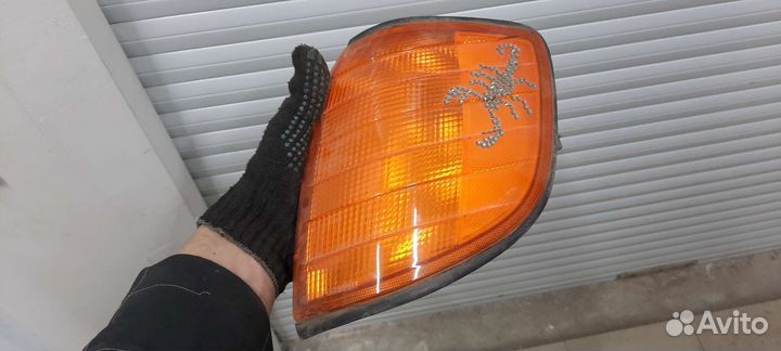 Поворотник Л. Mercedes-Benz S-class W140/1998