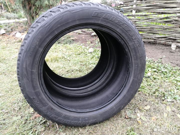 Bridgestone Blizzak DM-V1 235/55 R18 100R