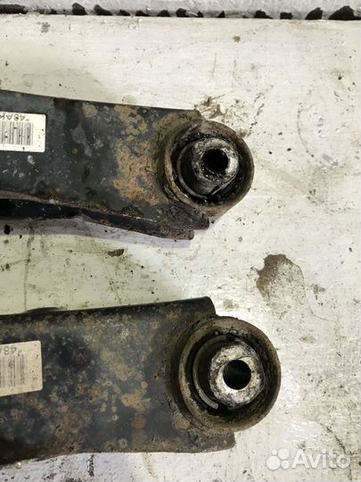 Рычаг задний нижний Фольксваген Гольф 5 Golf 5