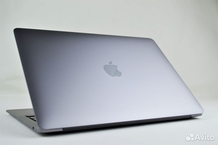 Apple Macbook Air 13 16/256 (Идеал)