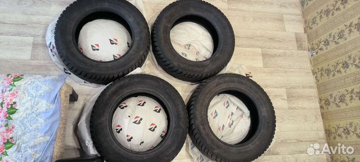 Kumho I'Zen RV Stud KC16 235/65 R17