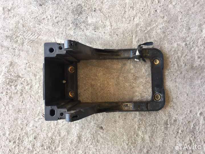 Кронштейн кулисы Audi A3 8P (3586)