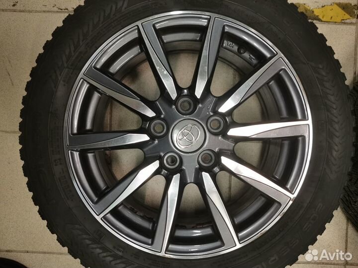 Зимние колеса Nokian 205/55 R16 Toyota