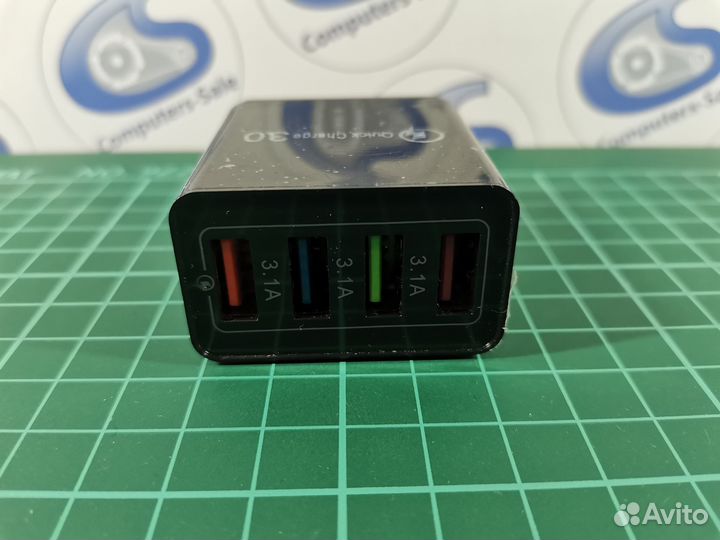 Зарядное устройство 3.1 Aмпера 4-USB