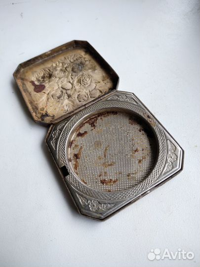 Пудреница СССР