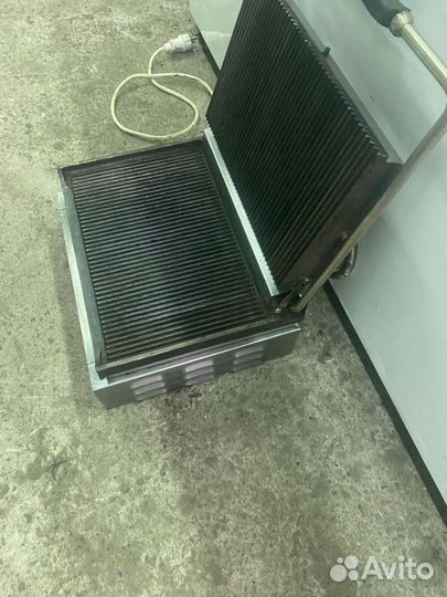 Гриль прижимной Roller Grill Panini R