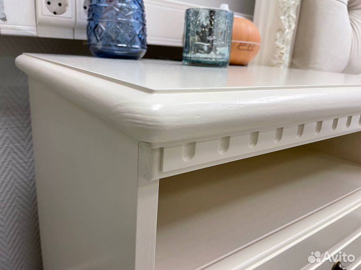 Тумба прикроватная массив