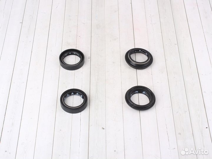 Сальник + пыльник пер. амортизатора kayo CRF