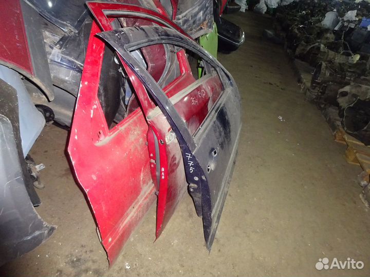 Дверь Volkswagen Golf 4 правая передняя