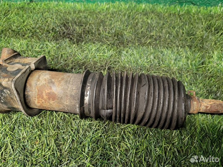 Рейка рулевая Toyota Hiace