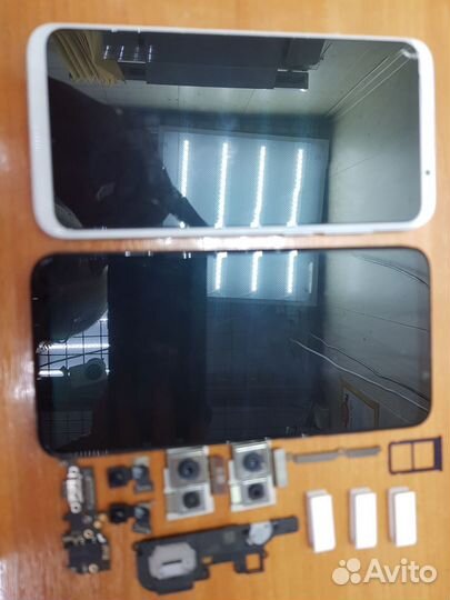 Meizu 16, 6/64 ГБ