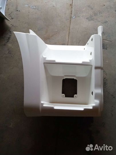 Щиток подножки правый для камаз 5490