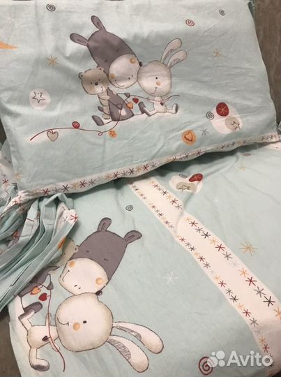 Новый комплект белья в детскую кроватку