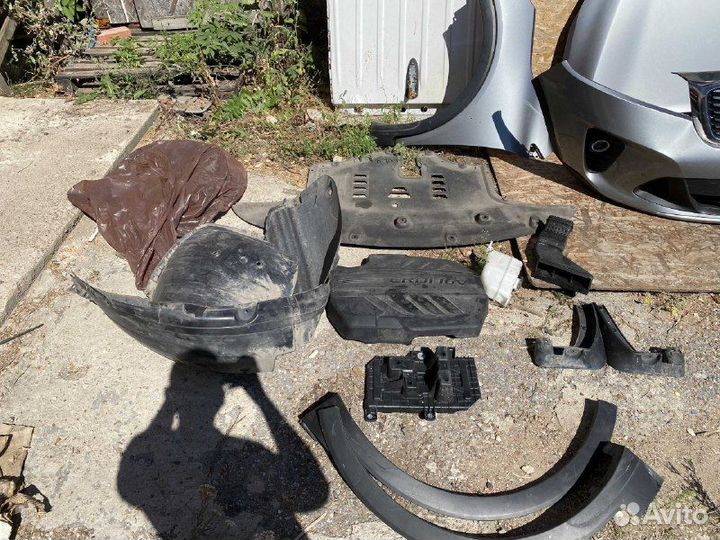 Передняя часть автомобиля Киа Соренто Прайм 3