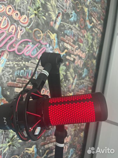 Микрофон HyperX Quadcast