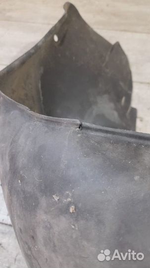 Подкрылок задний левый Mercedes W 210 E Class С