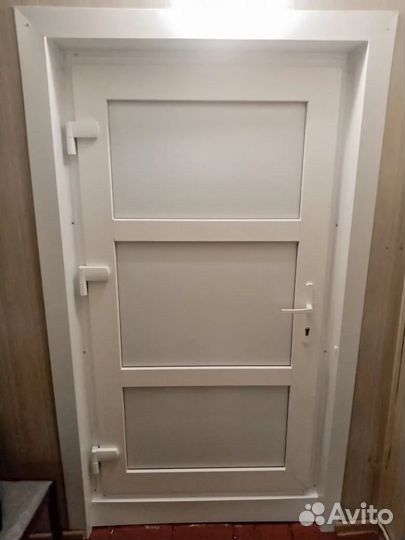 Теплая дверь в часный дом