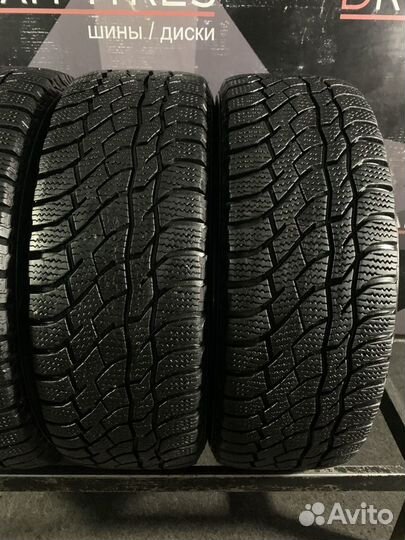 Viatti Bosco S/T V-526 215/55 R17