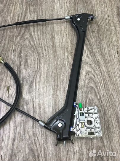 Стеклоподъемник передний правый Mercedes Slk