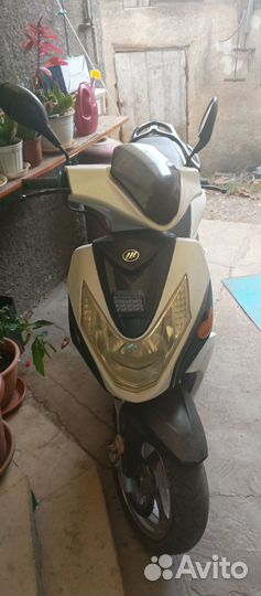 Скутер Лифан