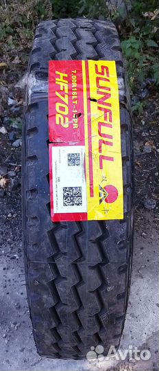 Sunfull HF-702 7.00 R16 и 205/85 R16 118M