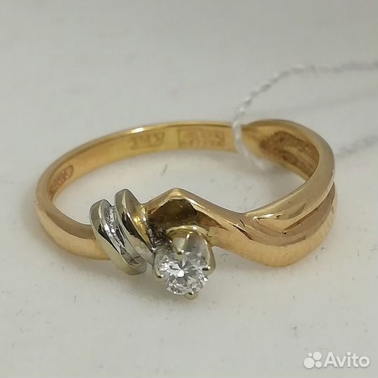Кольцо / размер 16 / 1,79г / Золото585 / бриллиант