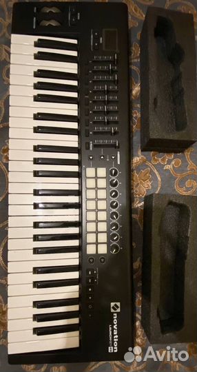 Midi клавиатура launchkey 49 (novation)