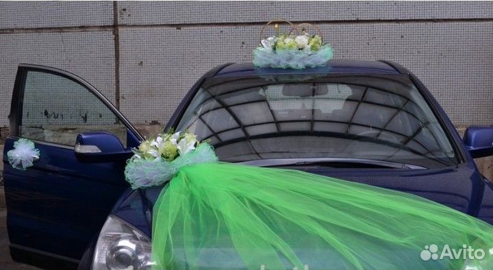 Свадебные украшения на машину