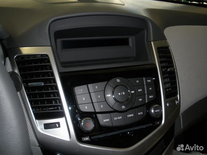 Головное штатное автомобильное устройство для Шевр