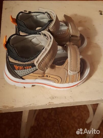 Сандалии детские 23