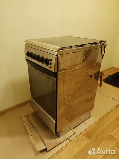 Продам газовую плиту