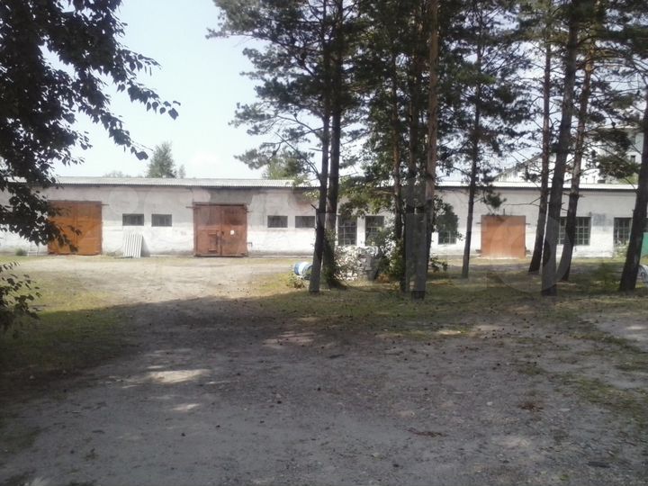 Гараж, > 30 м²