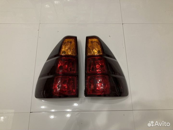 Фонарь задний (1шт) Lexus GX470