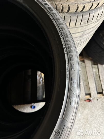 Bridgestone Potenza RE001 Adrenalin 245/35 R20 и 275/35 R20 201Y