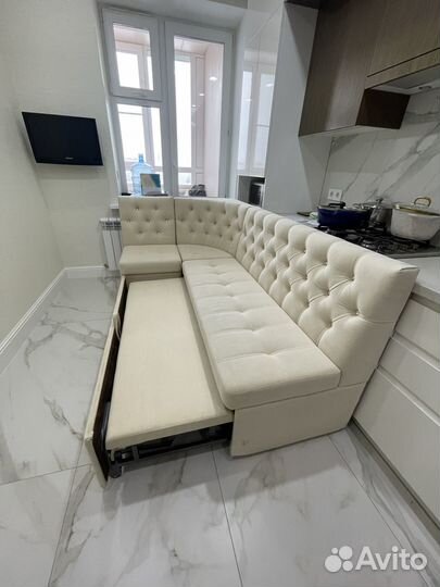 Кухонный диван раскладной со спальным местом