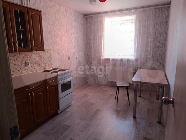 2-к. квартира, 52 м², 4/10 эт.