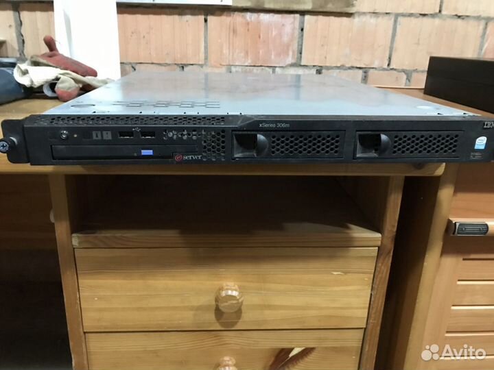 Сервер IBM 306m