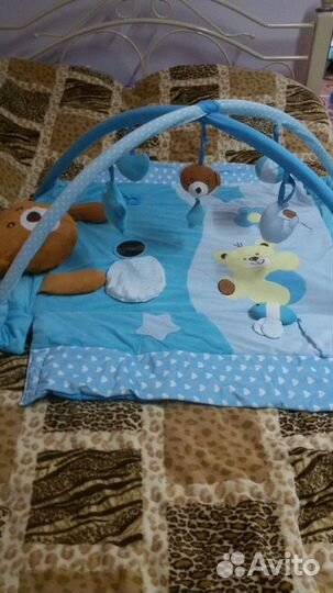 Игровой развивающий коврик