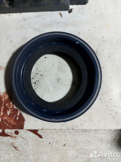 Сальник mitsubishi challenger, pajero,delica