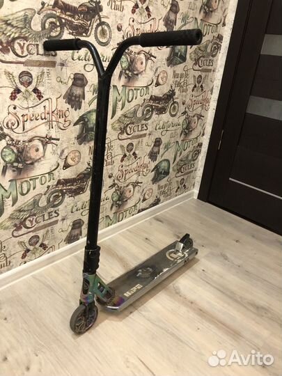 Трюковой самокат