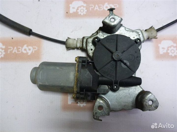 Стеклоподъемник передний правый Nissan Almera N16