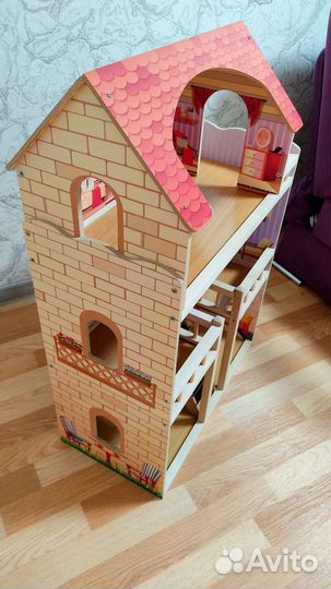 Домик кукольный