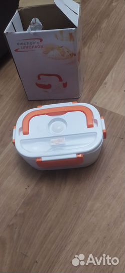 Контейнер для еды с подогревом