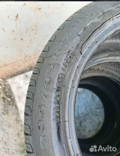 Pirelli Cinturato P7 235/45 R17 94Y