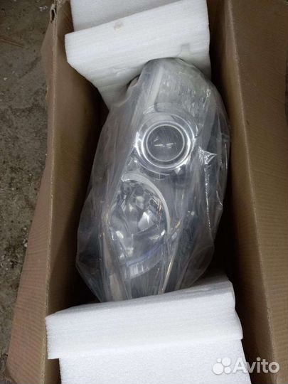 Фара левая на Toyota Camry