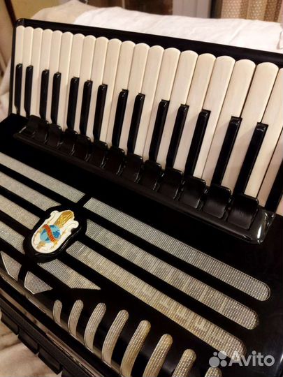 Аккордеон Weltmeister S5 cassotto